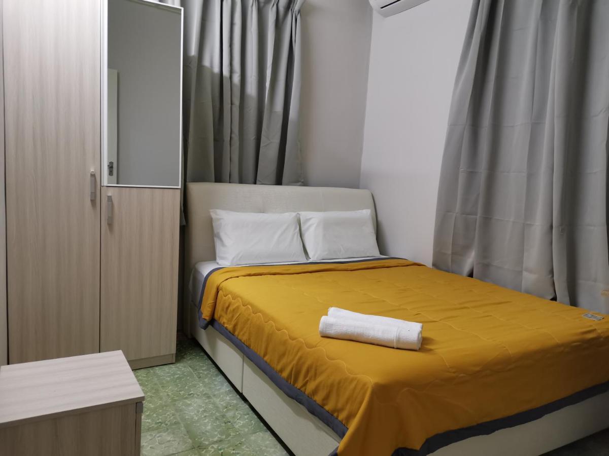 G Fortune Guest House Victoria Green Джордж Таун Екстериор снимка