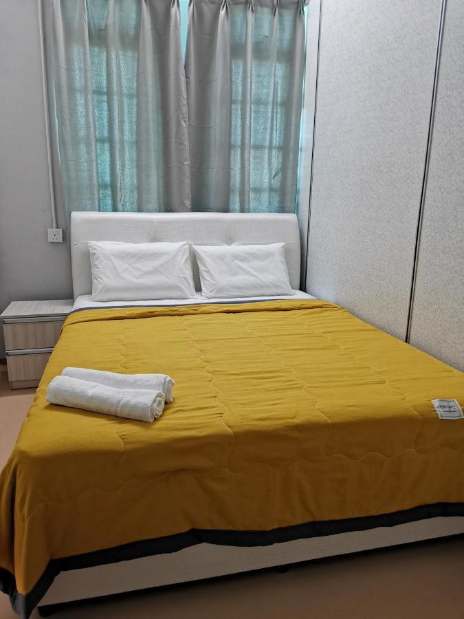 G Fortune Guest House Victoria Green Джордж Таун Екстериор снимка