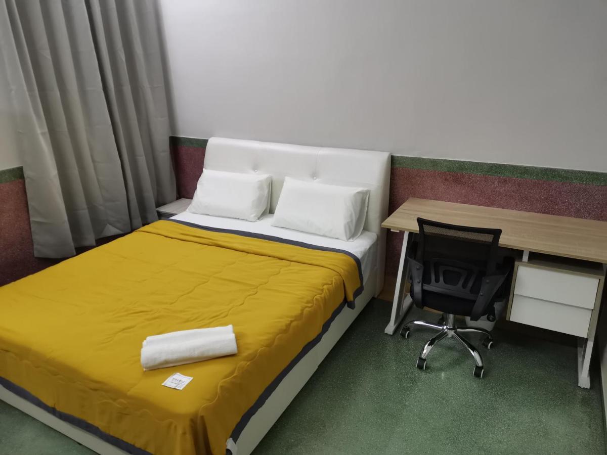 G Fortune Guest House Victoria Green Джордж Таун Екстериор снимка