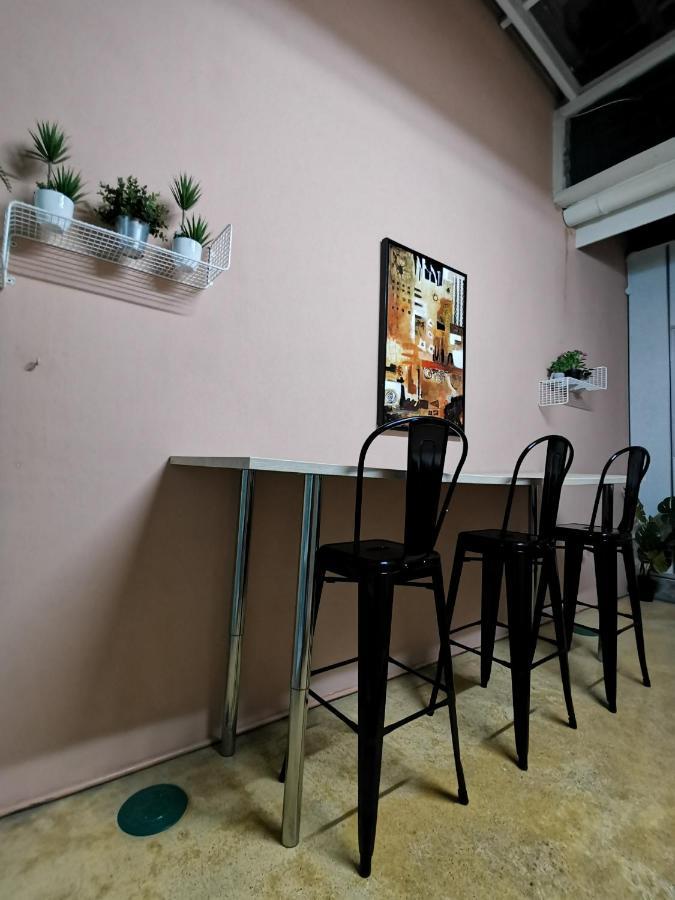 G Fortune Guest House Victoria Green Джордж Таун Екстериор снимка