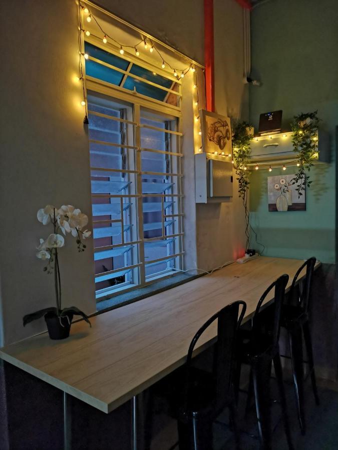 G Fortune Guest House Victoria Green Джордж Таун Екстериор снимка