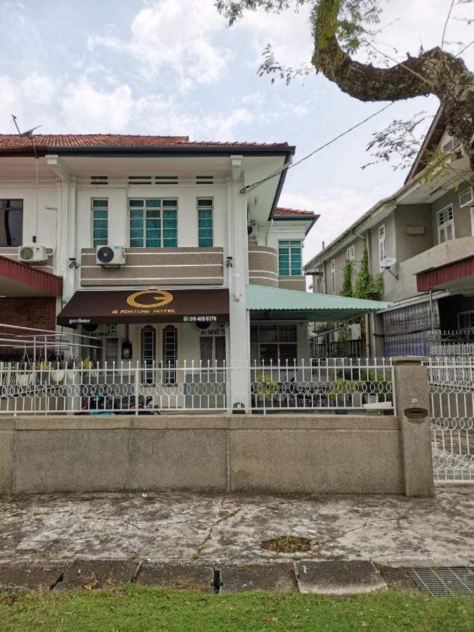 G Fortune Guest House Victoria Green Джордж Таун Екстериор снимка